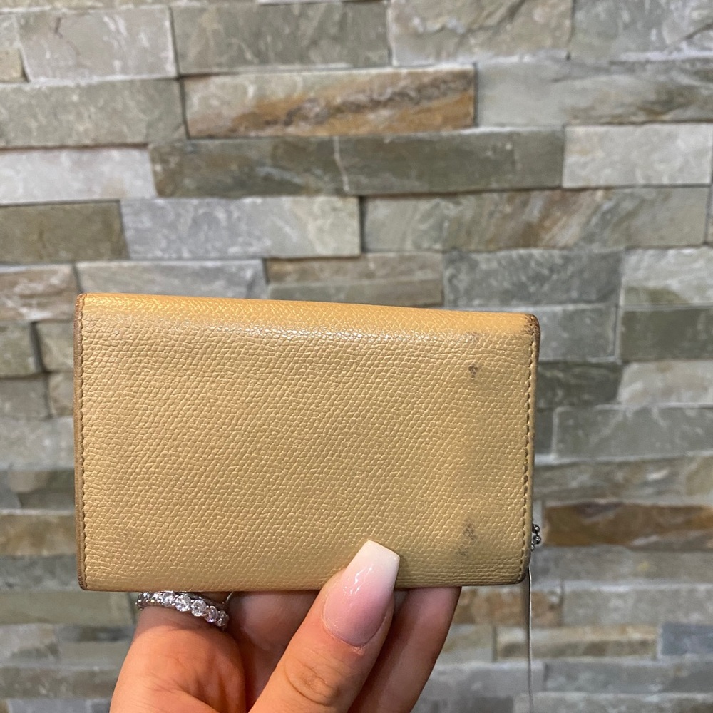 Chanel Calfskin CC button key holder - Picture 4 of 12
